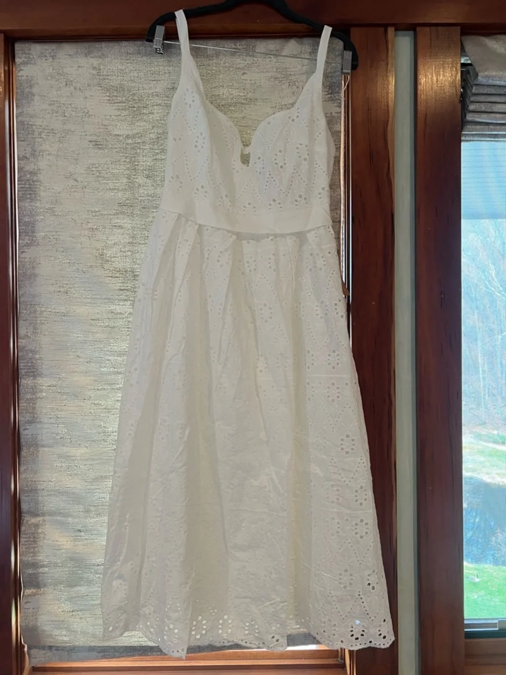 Ted Baker White Eyelet Sundress - Elegant Women's Dress - Picture 3 of 4